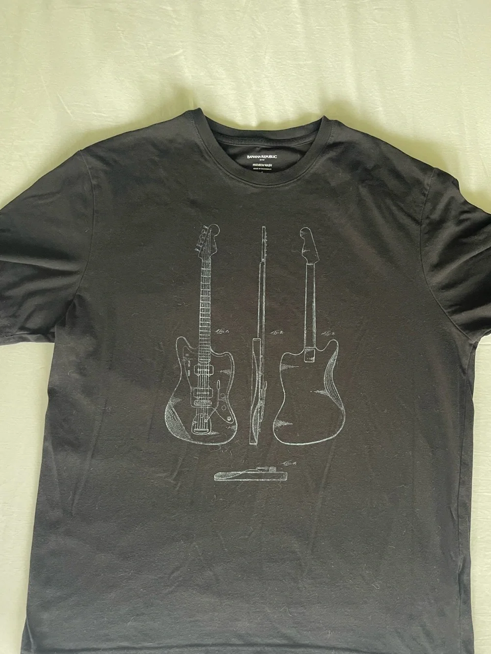 Banana Republic Mens Black Short Sleeve Guitar Blueprint Graphic Tee L